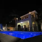 Heights 3bedroom Pool Garden Sunset *
