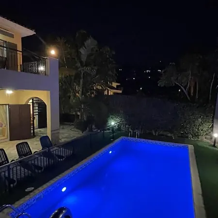 Villa Heights Luxury 3bedroom Villa- Private Pool, Garden & Sunset Views Tala