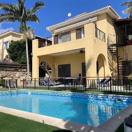 Heights 3bedroom Pool Garden Sunset וילה Tala