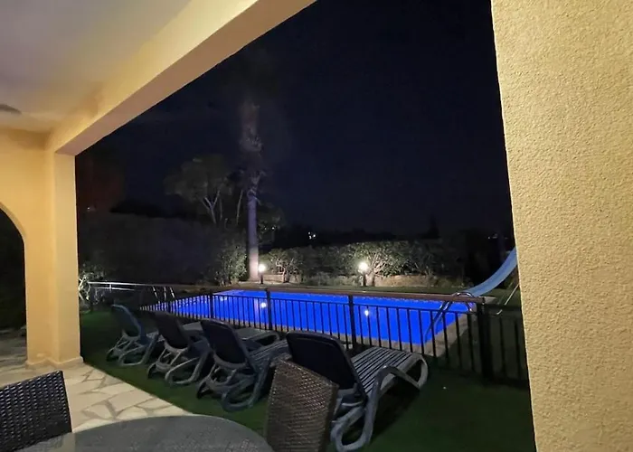 Villa Heights 3bedroom Pool Garden Sunset *